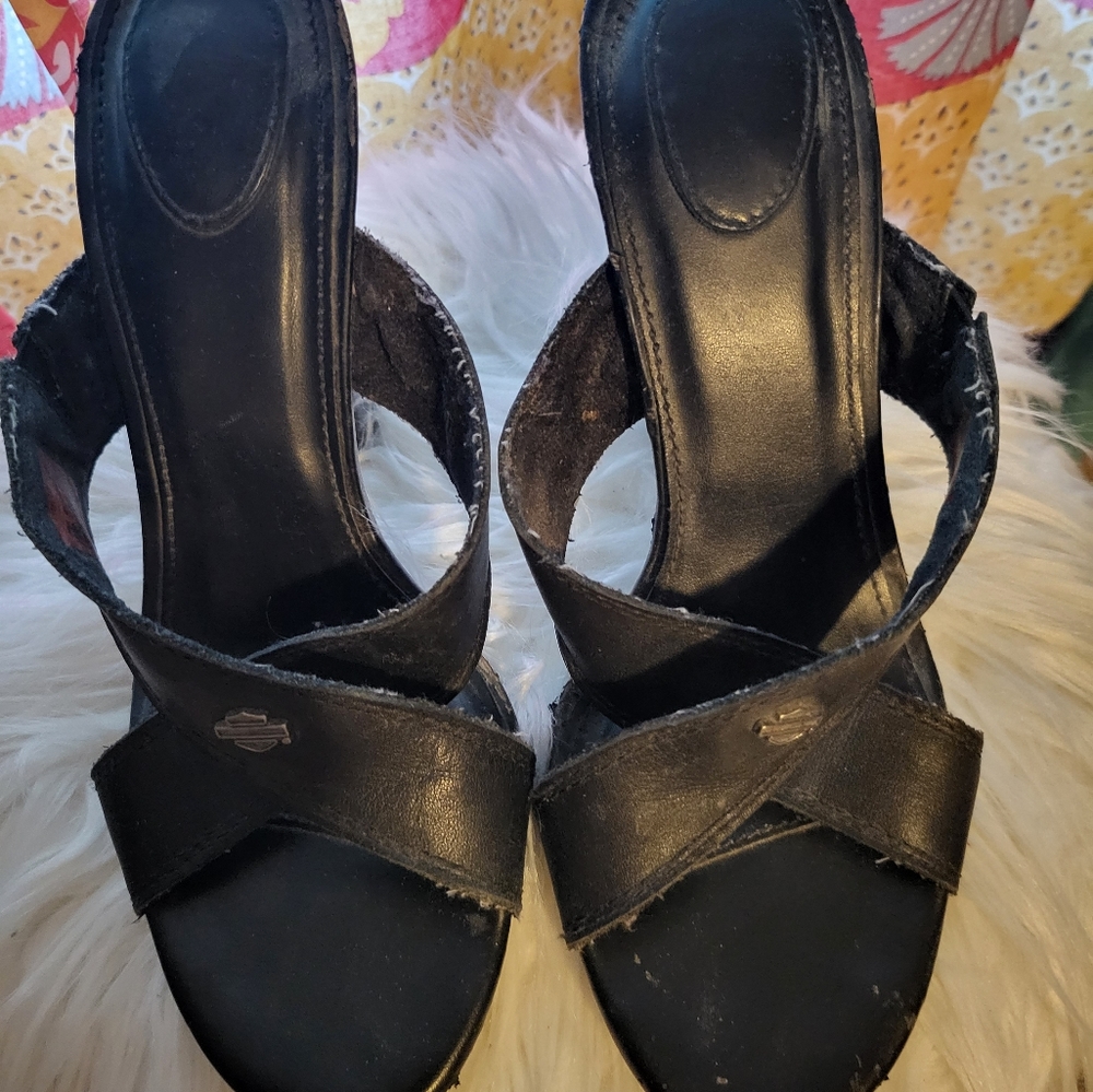 HARLEY DAVIDSON SANDALS SIZE 6